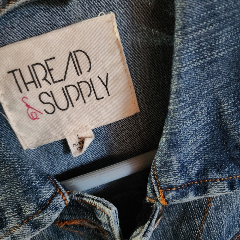 Adorable Thread Supply Vest size large - Picture 4 of 4